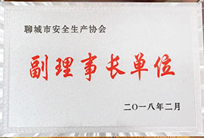 �������L��λ