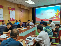 7月30日上午，在八一建軍節(jié)即將到來之際，聊城市水利工程總公司組織召開退役軍人座談會，聽取退役軍人意見建議，了解退役軍人在思想工作生活等方面的情況。黨總支書記李令安出