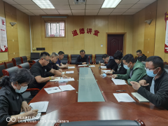 5月16日上午，總公司召開(kāi)聊城市徒駭河馬頰河防洪治理工程竣工驗(yàn)收工作調(diào)度會(huì)議，會(huì)議由總經(jīng)理李令安主持，各參建單位驗(yàn)收工作負(fù)責(zé)人參加。 會(huì)議指出，竣工驗(yàn)收及其前期準(zhǔn)備工作