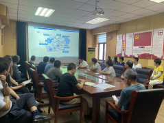 8月5日，聊城市水利工程總公司召開黃河流域生態(tài)保護和高質(zhì)量發(fā)展政策法規(guī)專業(yè)知識大講堂活動，全體在家干部職工參會。 會上，由市場經(jīng)營處呂合良同志領學了以 加強水利工程建設