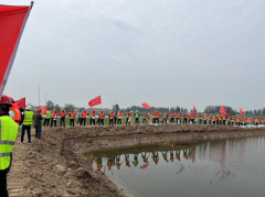 為 有效 應(yīng)對(duì) 汛期有可能的 突發(fā)事件 、 提高現(xiàn)場(chǎng)人員消防安全應(yīng)急能力 ，確保施工人員人身和財(cái)產(chǎn)安全 ， 5月10日，金堤河水源保障綜合提升工程（二期）（以下簡(jiǎn)稱(chēng)金堤河清淤工程